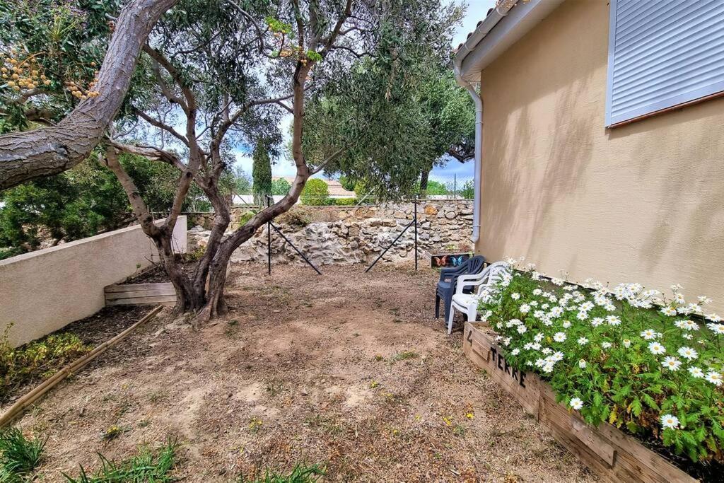 Charmante Maison, Idealement Situee Fitou Esterno foto