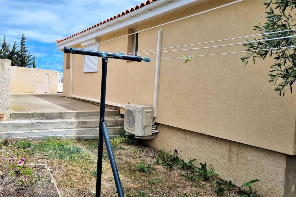 Charmante Maison, Idealement Situee Fitou Esterno foto